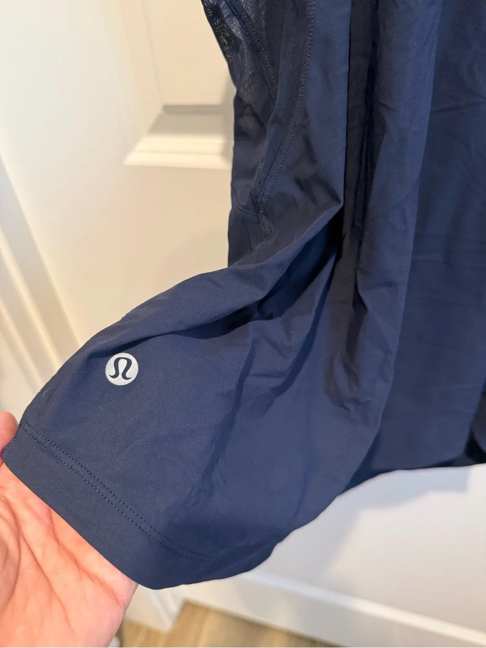 Lululemon Navy Mesh Racerback Workout Tank Top Size Small